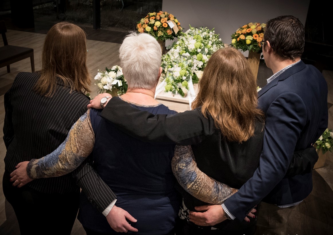4. Home - Foto afscheid familie Paternotte Uitvaartzorg